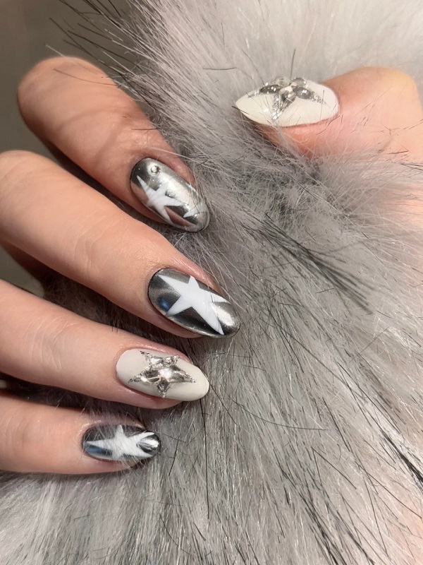 Bộ sưu tập nail tráng gương bạc cực kỳ ấn tượng