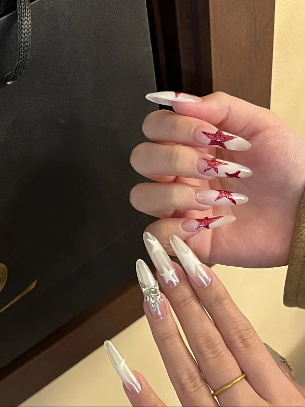 Mẫu nail đỏ trắng ngọt ngào dành cho hẹn hò