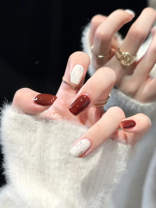Nail đỏ trắng dành cho cô dâu trẻ trung