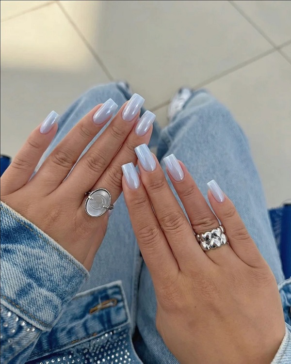 Thiết kế nail tráng gương bạc dành cho lễ hội