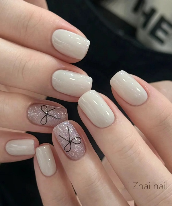 Thiết kế nail trắng sữa ombre tinh tế
