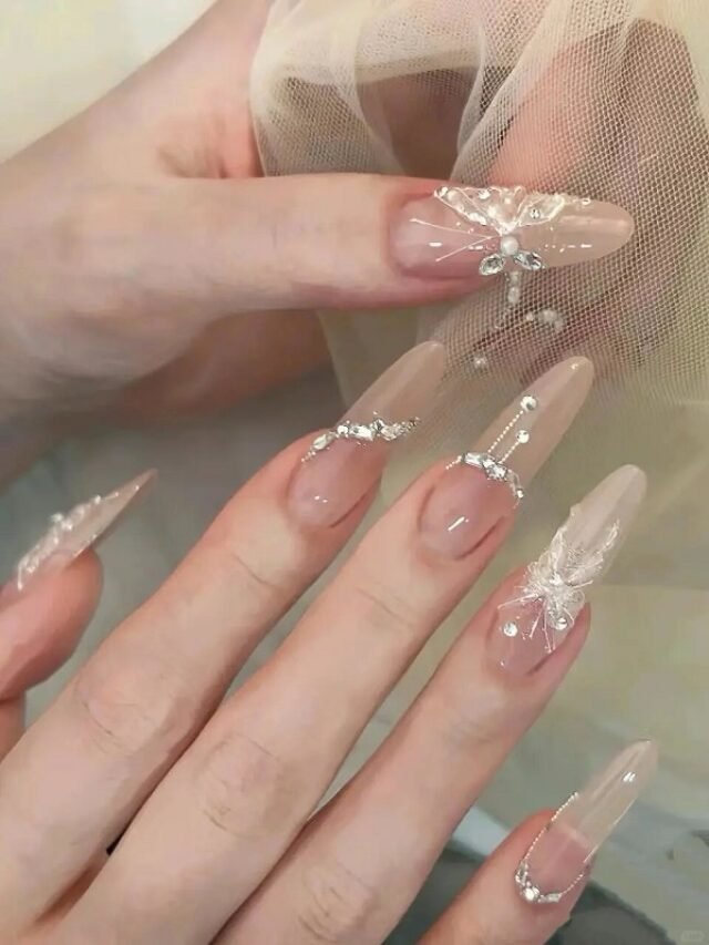 mẫu móng tay đẹp nhẹ nhàng 27