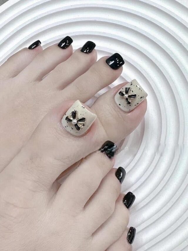 nail chân màu đen 3