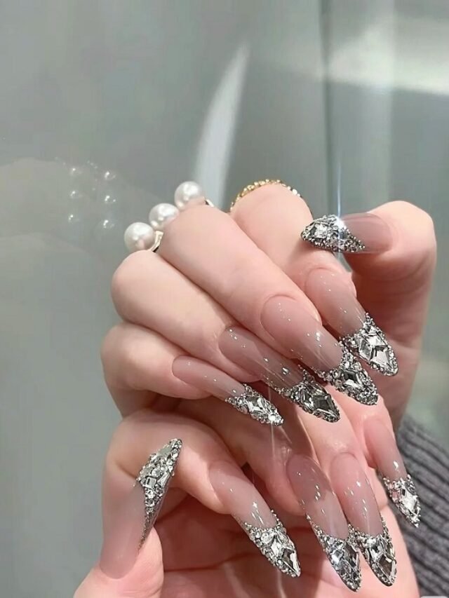 những mẫu nail bling