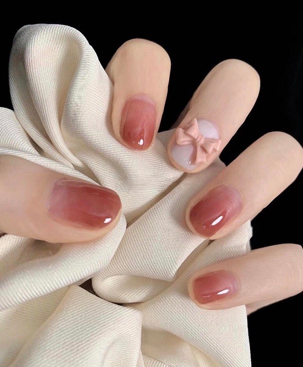 màu hồng thạch nail