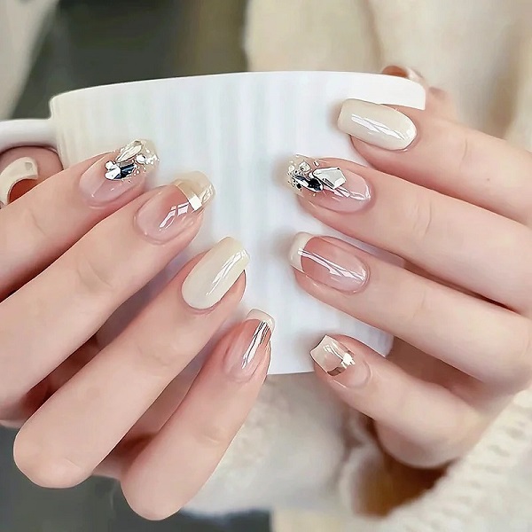 mẫu móng tay đẹp nhẹ nhàng 13