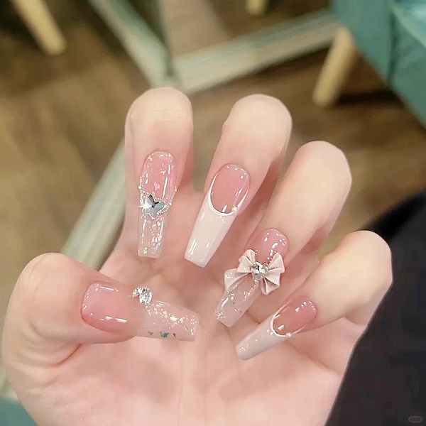 mẫu móng tay đẹp nhẹ nhàng 5