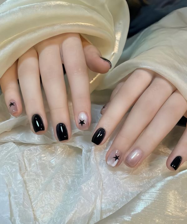 mẫu móng tay ngắn 13