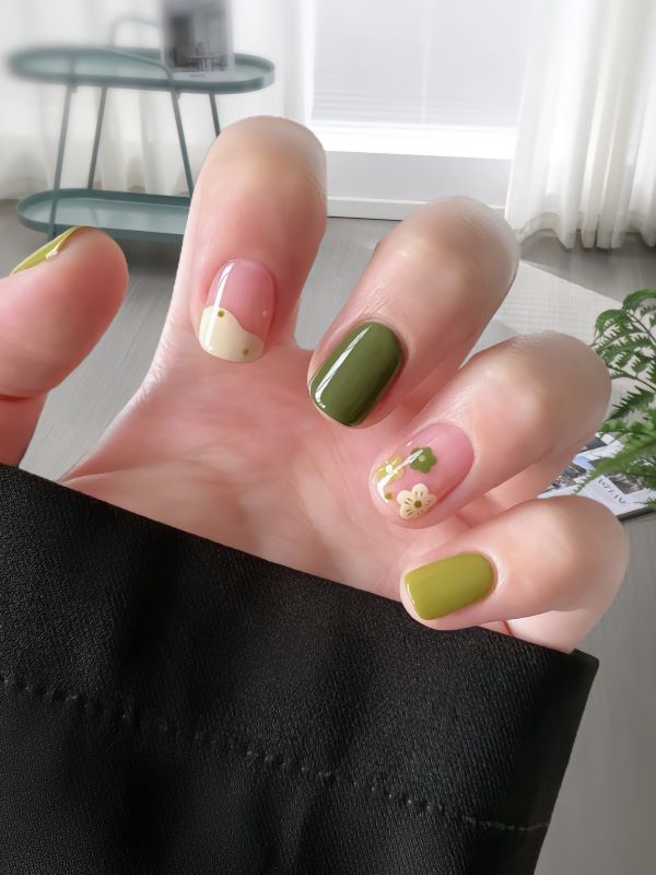 mẫu móng tay ngắn 23