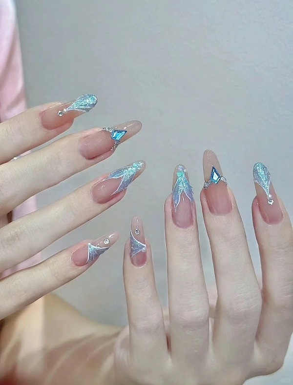 mẫu nail bling bling 15
