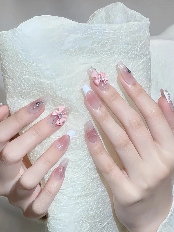 mẫu nail bling bling 17