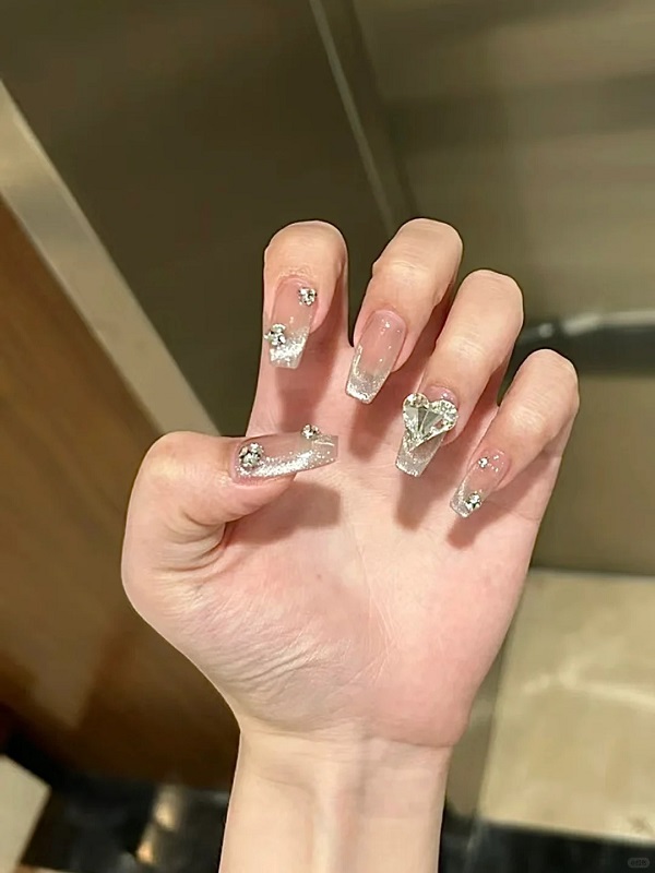 mẫu nail bling bling 2