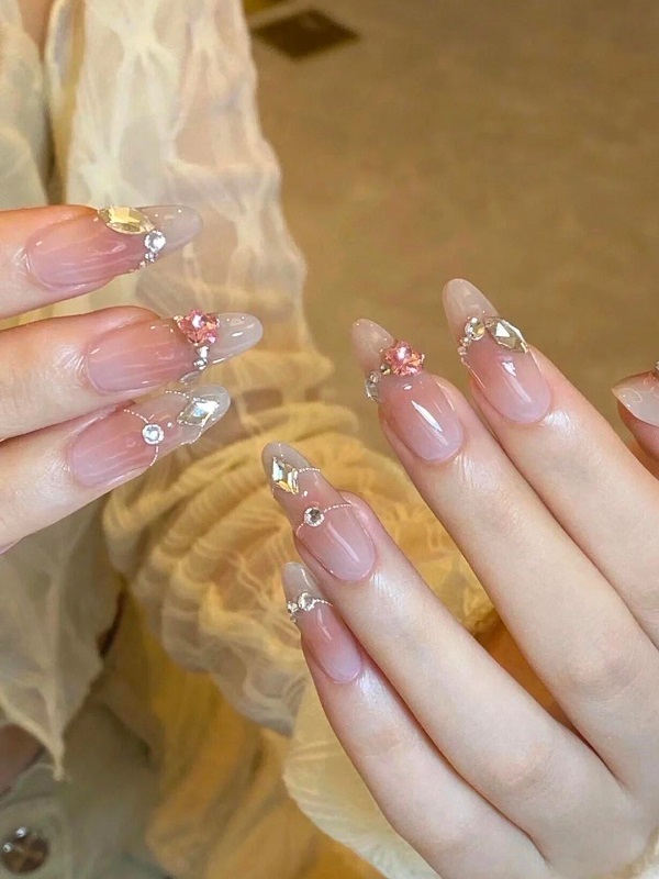 mẫu nail bling bling 20