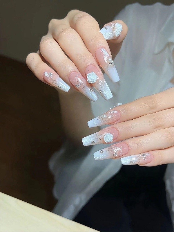 mẫu nail cho cô dâu