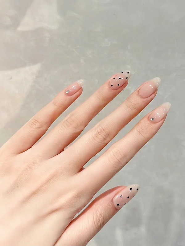 mẫu nail đơn giản 10