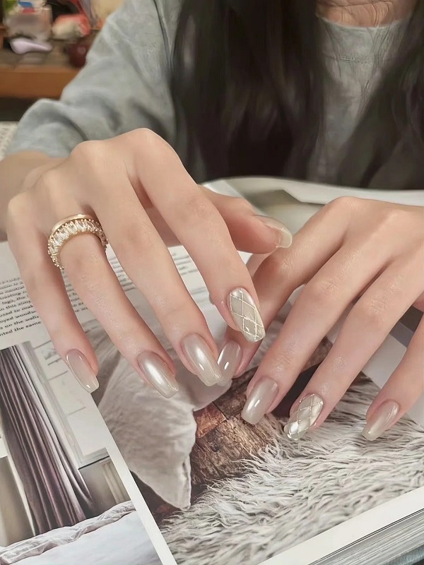 mẫu nail đơn giản sang trọng 25