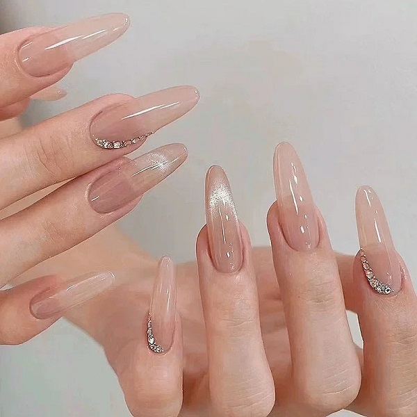 mẫu nail đơn giản sang trọng 8