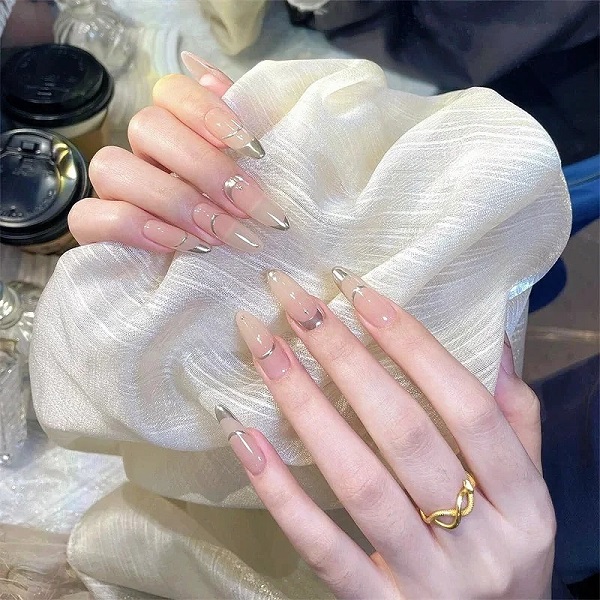 mẫu nail đơn giản sang trọng 9