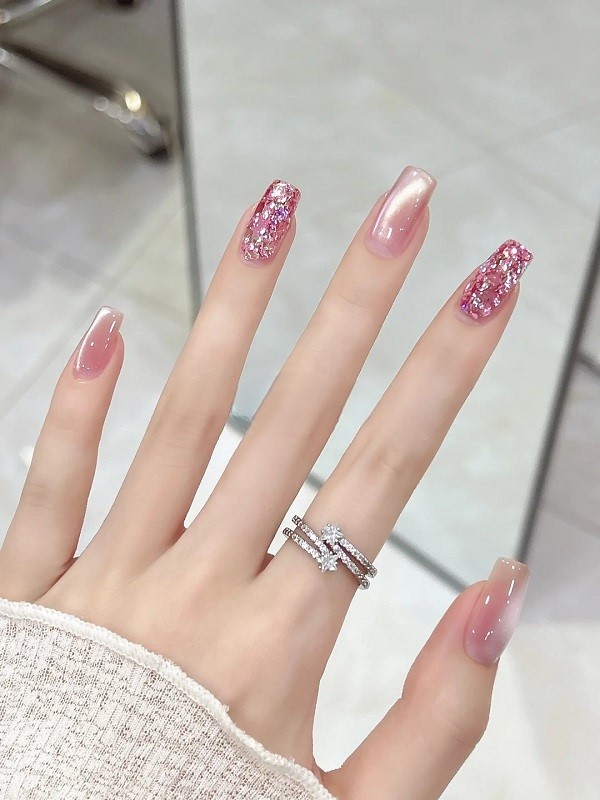 mẫu nail mắt mèo hồng 21