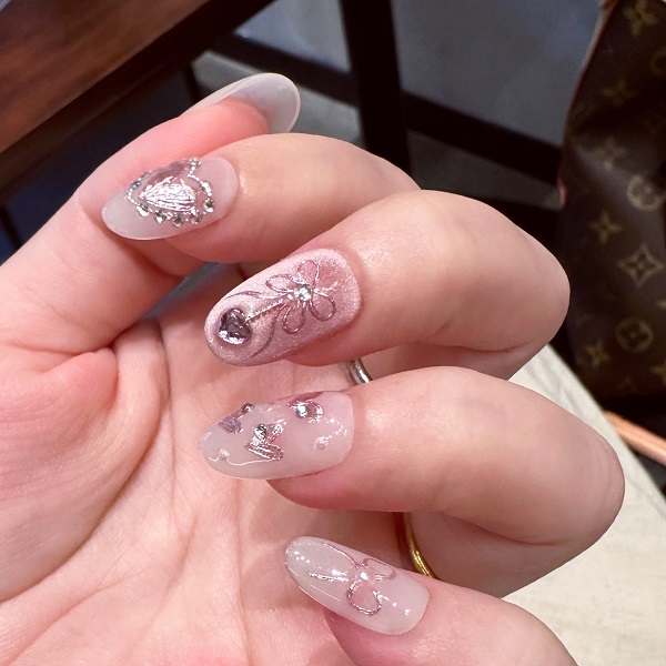 mẫu nail mắt mèo hồng 29