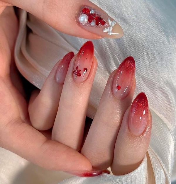 mẫu nail màu đỏ rượu 20