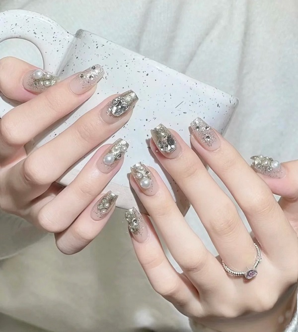 mẫu nail nhọn bling