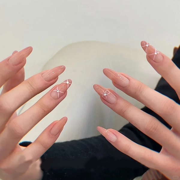 mẫu nail sơn thạch đính đá 11