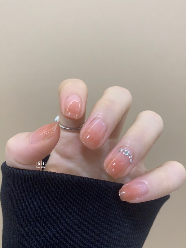 mẫu nail sơn thạch đính đá 18