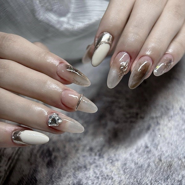 mẫu nail sơn thạch đính đá 23