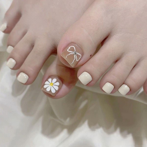 nail chân đi biển 12