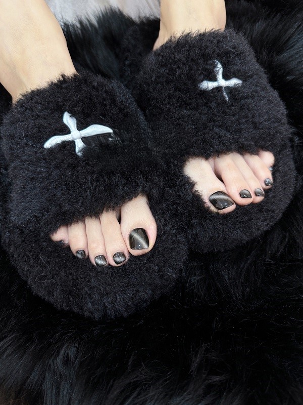nail chân màu đen 21