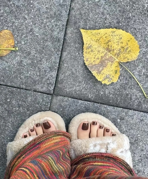 nail chân nâu tây 13