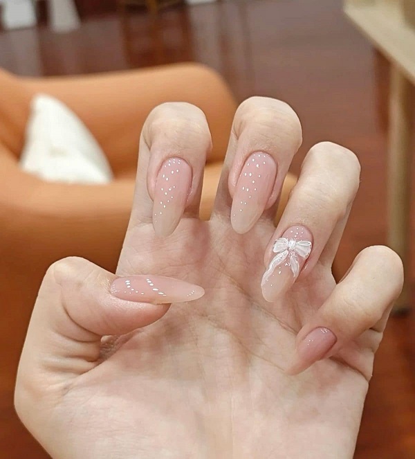 nail c