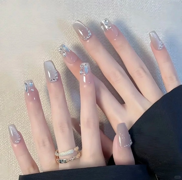 nail đi biển 12