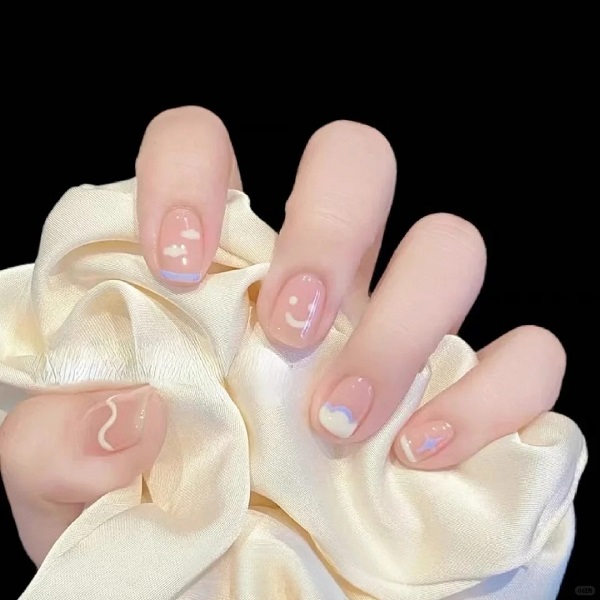 nail học sinh 10