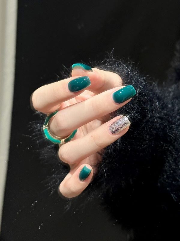 nail màu xanh ngọc 6