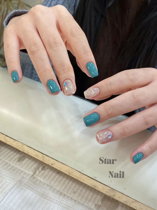 nail màu xanh ngọc 9