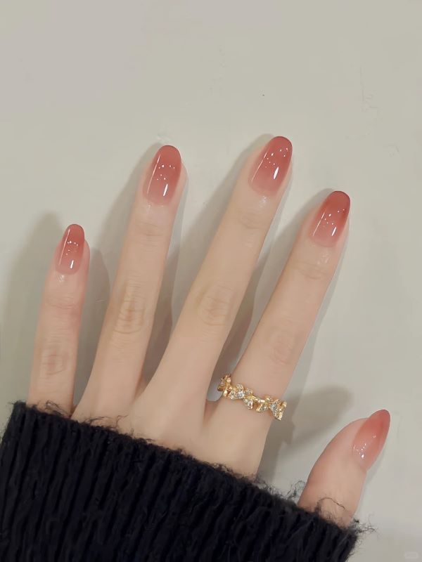nail ombre hồng 18
