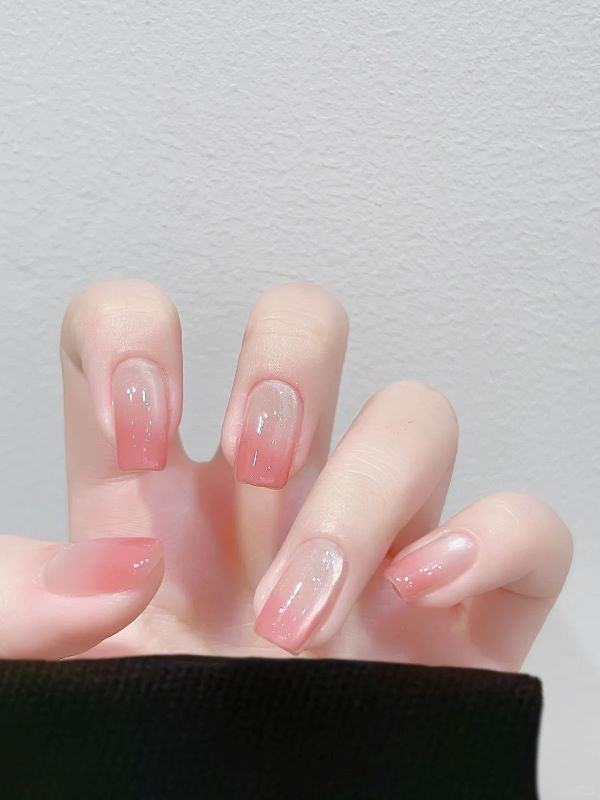 nail ombre hồng 29