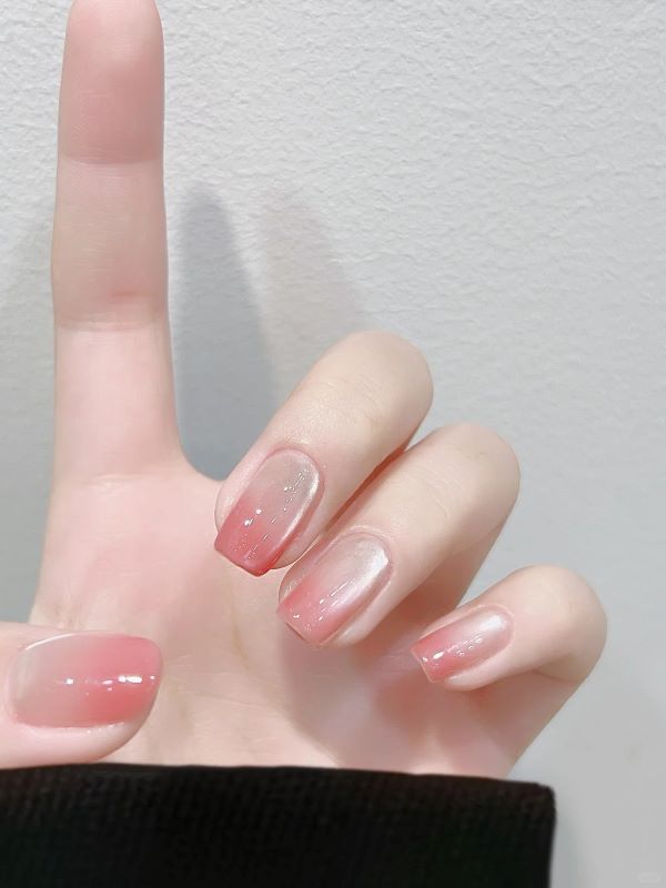 nail ombre hồng 30