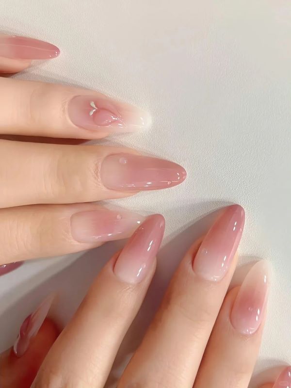 nail ombre hồng 5