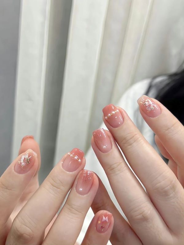 nail ombre hồng 6