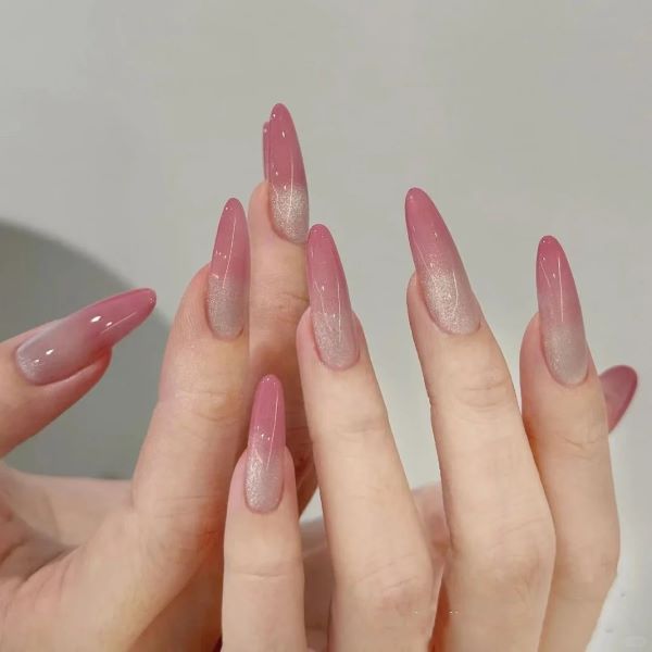 nail ombre hồng 8