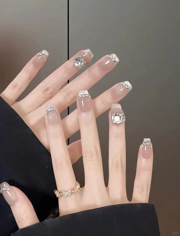 nail vuông ngắn 24