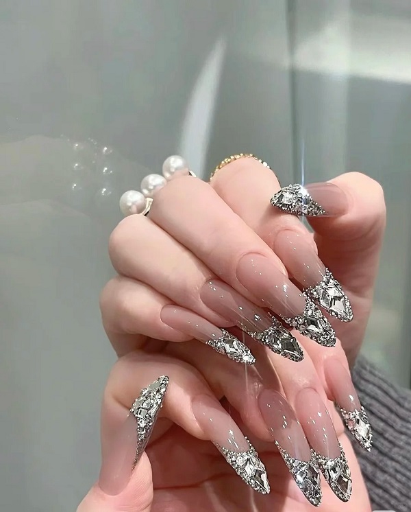 những mẫu nail bling