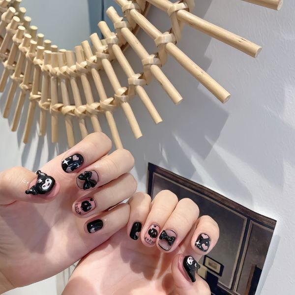 nail kuromi 8
