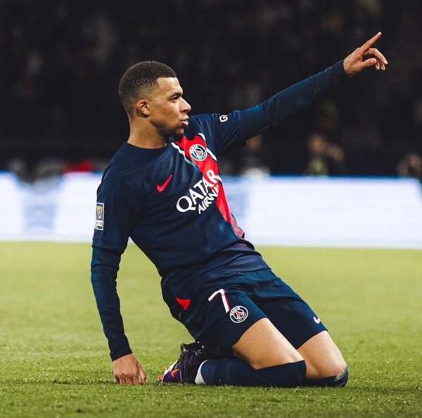 Meme Mbappe (35)