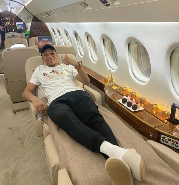 Meme Mbappe (41)