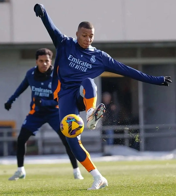 Meme Mbappe (8)