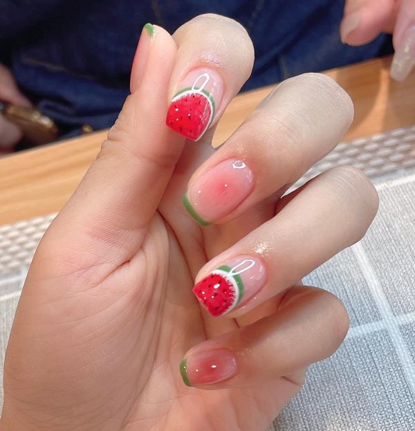 mẫu nail dưa hấu 21